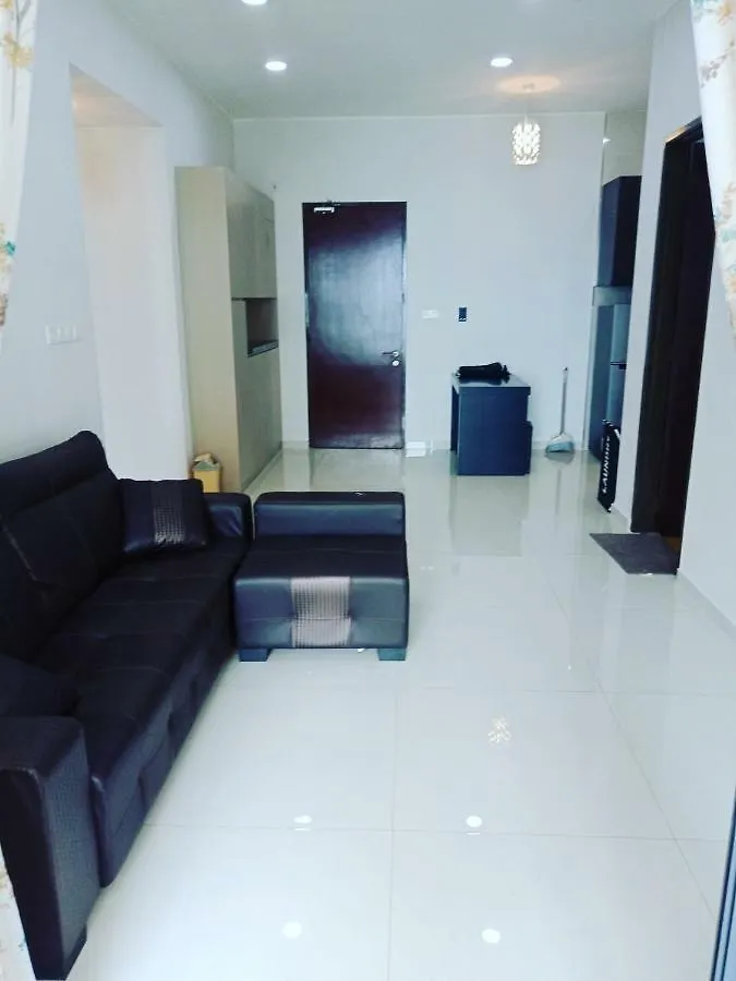 Young Big Pool @ Country Garden Danga Bay Apartment Johor Bahru Malaysia