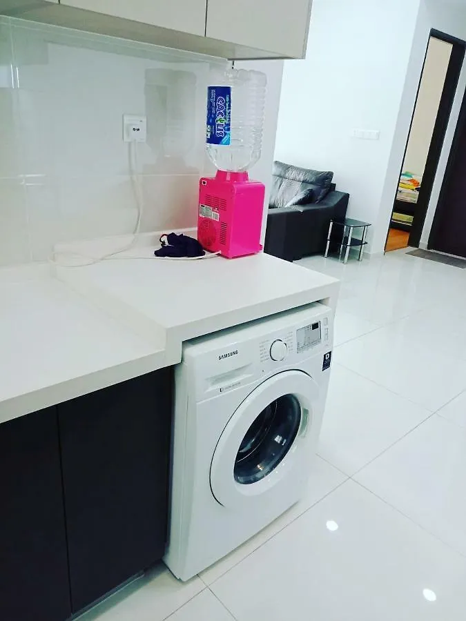 Young Big Pool @ Country Garden Danga Bay Apartment Johor Bahru